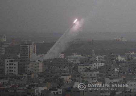 İsrail ordusu Qəzza zolağından atılan iki raketi zərəsizləşdirdi