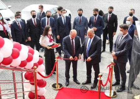 Kapital Bank ipoteka və KOS yönümlü, yenilənən 28 May filialını istifadəyə verdi