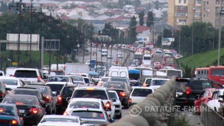 Bakı-Sumqayıt yolunda böyük tıxac yarandı